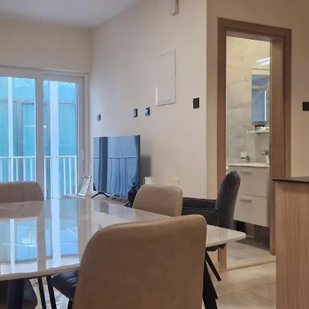 Steps From The Sea, Downtown, Balcony - Prokymea 75 Apartment Limassol Exterior photo